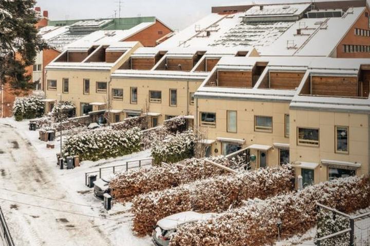 The row in winter, 7 row houses, Danderyd · Sweden